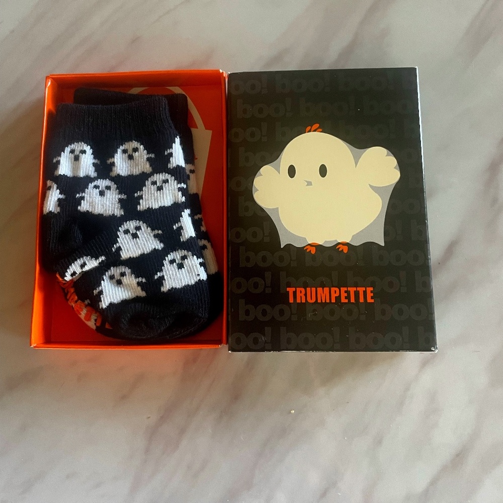 TRUMPETTE  2007 HALLOWEEN BABY BOO GHOST SOCKS 0-12 MONTHS NEW